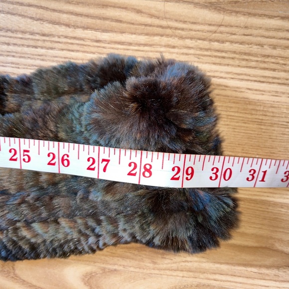 Dino Gaspari of Montreal, real fur scarf with spirals, in brown & blue. - Picture 7 of 8